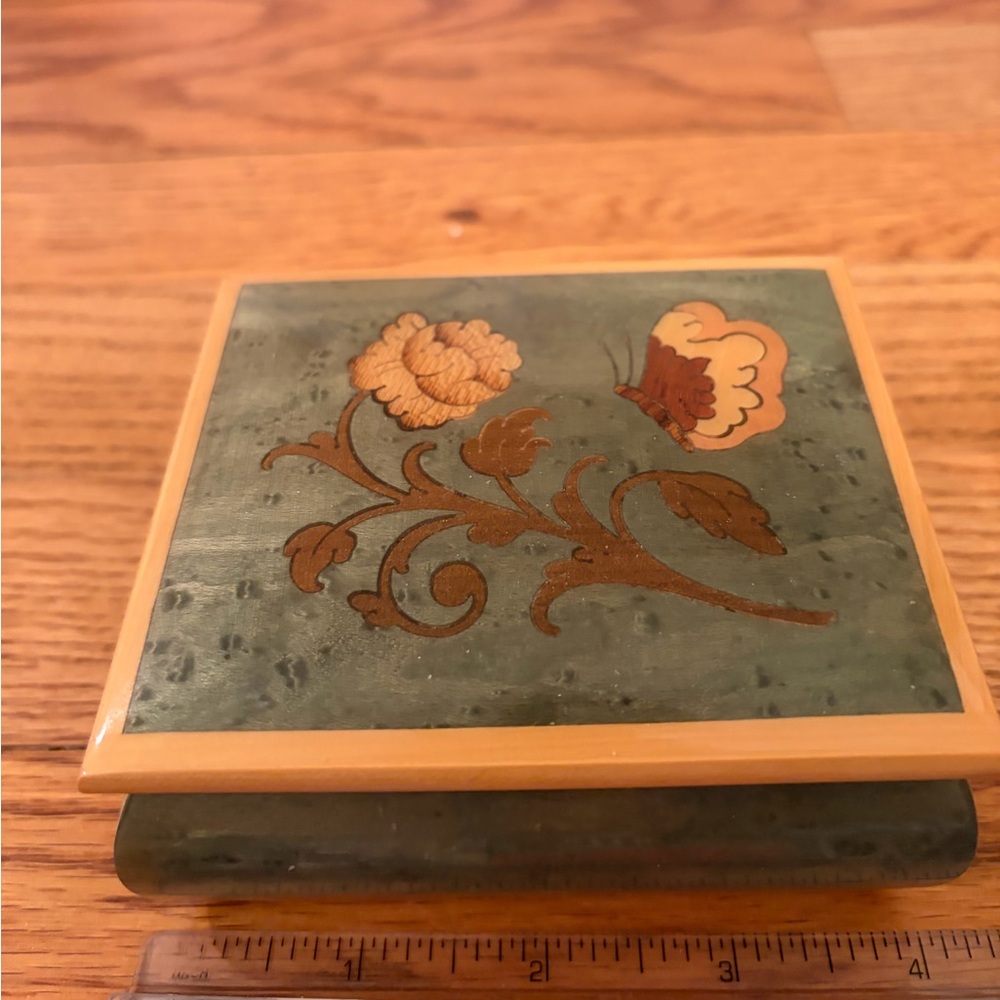 Vintage Italian Wooden Jewelry Box - Picture 6 of 6
